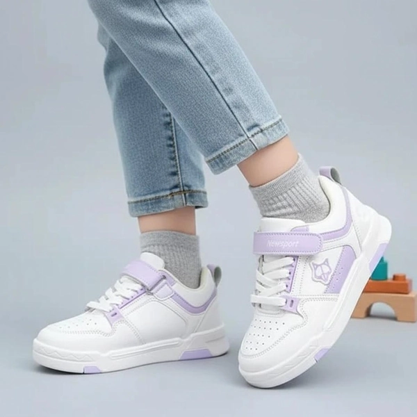 کفش اسپرت چسبی بچگانه ولف چلیپا